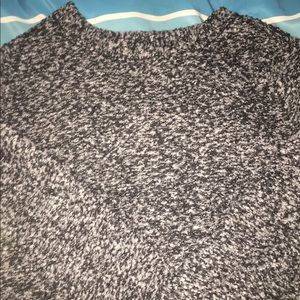 Black/White H&M Sweater